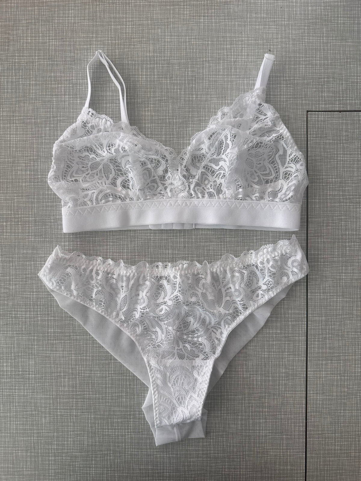 Sutien alb din dantelă White Whisper – LCD 118
