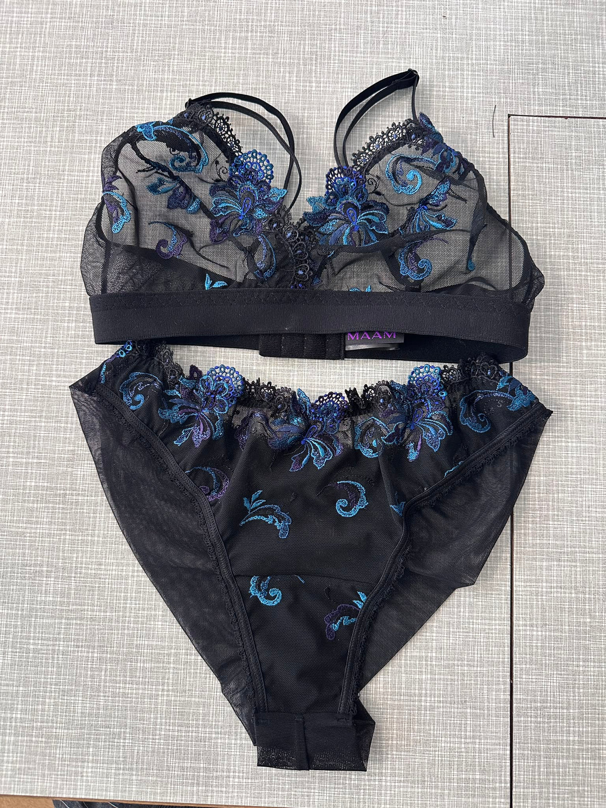 Sutien din tulle negru cu broderie albastră Midnight Bloom – LCD 137